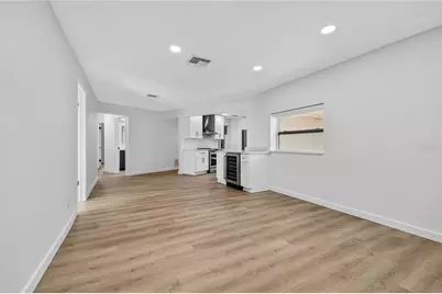 5833 25th Street S, Saint Petersburg, FL 33712 - Photo 6