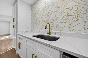 5833 25th St S, Saint Petersburg, FL 33712 - Photo 14