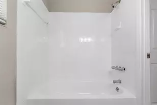 8310 Croton Ave, Tampa, FL 33619 - Photo 16