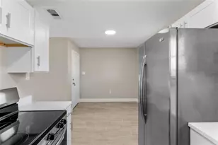 8310 Croton Ave, Tampa, FL 33619 - Photo 12