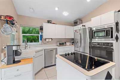 948 Lucas Lane, Oldsmar, FL 34677 - Photo 16