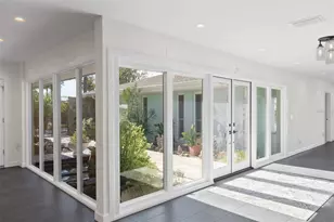 5173 Horseshoe Pl, Saint Petersburg, FL 33703 - Photo 18