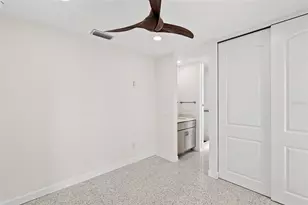 5173 Horseshoe Pl, Saint Petersburg, FL 33703 - Photo 36