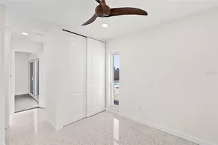 5173 Horseshoe Pl, Saint Petersburg, FL 33703 - Photo 38