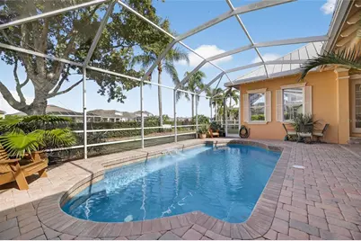 539 Islebay Drive, Apollo Beach, FL 33572 - Photo 2