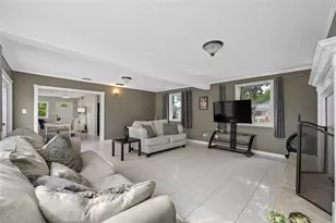 9493 55th St N, Pinellas Park, FL 33782 - Photo 32