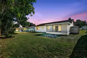 105 Lotus Cir, Safety Harbor, FL 34695 - Photo 26