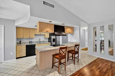 105 Lotus Circle, Safety Harbor, FL 34695 - Photo 6