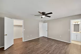 105 Lotus Cir, Safety Harbor, FL 34695 - Photo 18