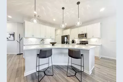 373 Sandbar Avenue NE, Saint Petersburg, FL 33716 - Photo 16