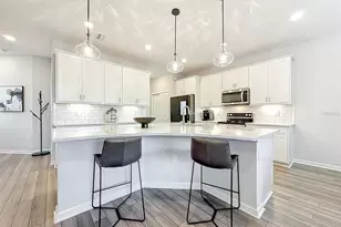 373 Sandbar Ave NE, Saint Petersburg, FL 33716 - Photo 16