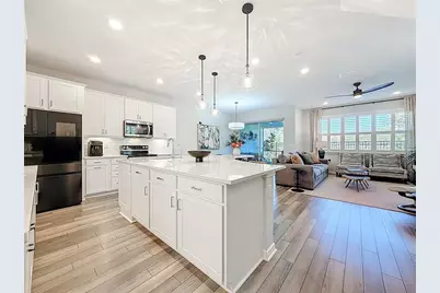 373 Sandbar Avenue NE, Saint Petersburg, FL 33716 - Photo 4