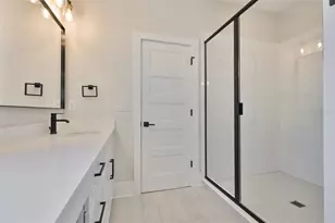 3223 W Paxton Ave, Tampa, FL 33611 - Photo 44