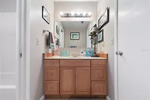 703 Ojai Ave, Sun City Center, FL 33573 - Photo 16