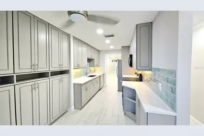 517 Boca Ciega Point Boulevard N, Saint Petersburg, FL 33708 - Photo 8