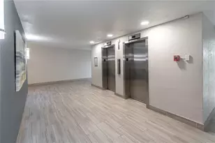 500 Treasure Island Causeway, Treasure Island, FL 33706 - Photo 8