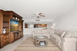 500 Treasure Island Causeway, Treasure Island, FL 33706 - Photo 4