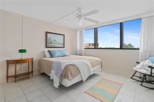 500 Treasure Island Causeway, Treasure Island, FL 33706 - Photo 14