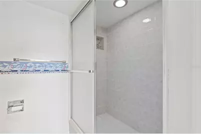 500 Treasure Island Causeway #406, Treasure Island, FL 33706 - Photo 2