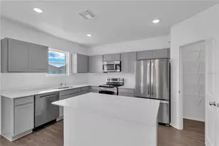 13031 Bluff Oak Wy, Parrish, FL 34219 - Photo 10