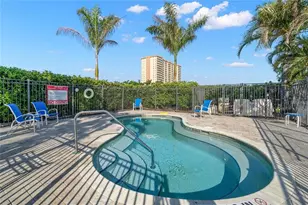 5220 Brittany Dr S, Saint Petersburg, FL 33715 - Photo 46