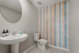 7811 Davie Ray Dr, Zephyrhills, FL 33540 - Photo 12