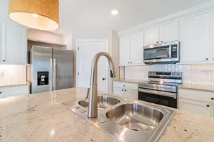 13748 Wineberry Dr, Dade City, FL 33525 - Photo 10