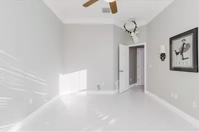 13510 Westshire Drive, Tampa, FL 33618 - Photo 56