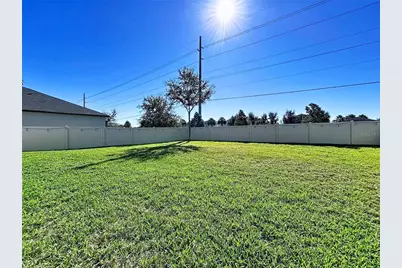 11411 Chilly Water Court, Riverview, FL 33569 - Photo 10