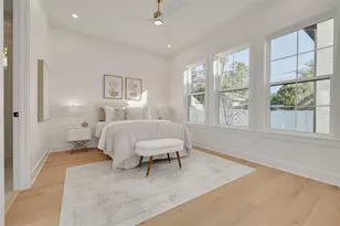 921 12th St N, Saint Petersburg, FL 33705 - Photo 20