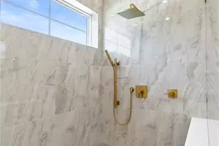 921 12th St N, Saint Petersburg, FL 33705 - Photo 34