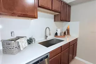 406 S Cedar Ave, Tampa, FL 33606 - Photo 20