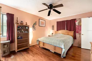 1605 Spinning Wheel Dr, Lutz, FL 33559 - Photo 10