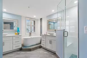 670 Island Way, Clearwater Beach, FL 33767 - Photo 16