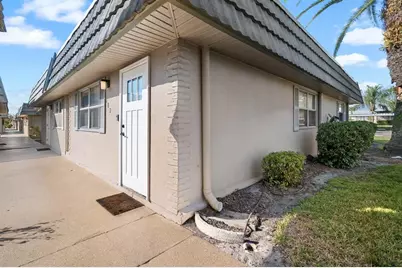 1802 Bedford Terrace #182, Sun City Center, FL 33573 - Photo 2