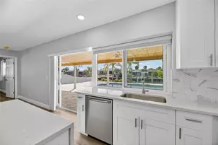 1014 Silver Palm Way, Apollo Beach, FL 33572 - Photo 70