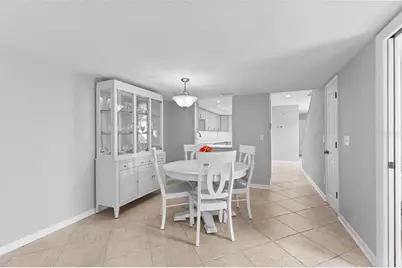 3010 W Grovewood Court #D, Tampa, FL 33629 - Photo 6