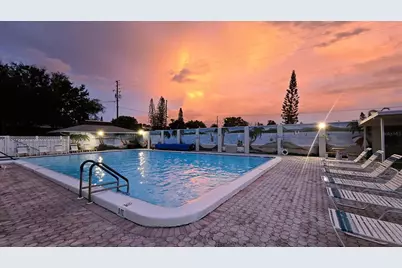 4312 Tahitian Gardens Cir #E, Holiday, FL 34691 - Photo 6