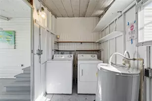 37828 Newal Ave, Zephyrhills, FL 33542 - Photo 24