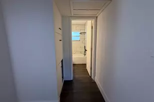 2734 19th St S, Saint Petersburg, FL 33712 - Photo 8