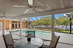 1501 75th Cir NE, Saint Petersburg, FL 33702 - Photo 16