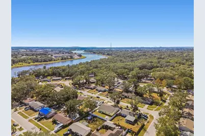 3611 Wisperbreath Lane, Tampa, FL 33619 - Photo 48