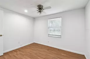 3611 Wisperbreath Ln, Tampa, FL 33619 - Photo 20