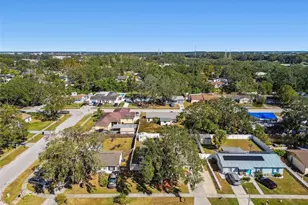 3611 Wisperbreath Ln, Tampa, FL 33619 - Photo 44