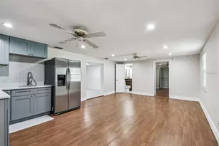 3611 Wisperbreath Ln, Tampa, FL 33619 - Photo 28