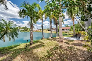 3558 65th Ave Cir E, Sarasota, FL 34243 - Photo 32