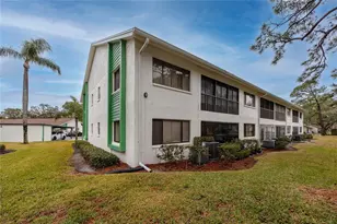 2561 Royal Pines Cir, Clearwater, FL 33763 - Photo 8