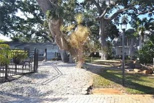 718 Lyndhurst St, Dunedin, FL 34698 - Photo 30