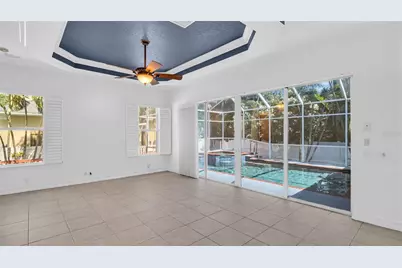 1089 Cordova Boulevard NE, Saint Petersburg, FL 33704 - Photo 18