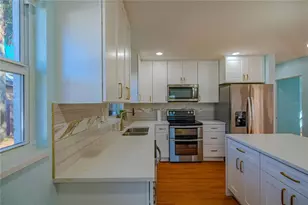 1835 15th Ave S, Saint Petersburg, FL 33712 - Photo 8